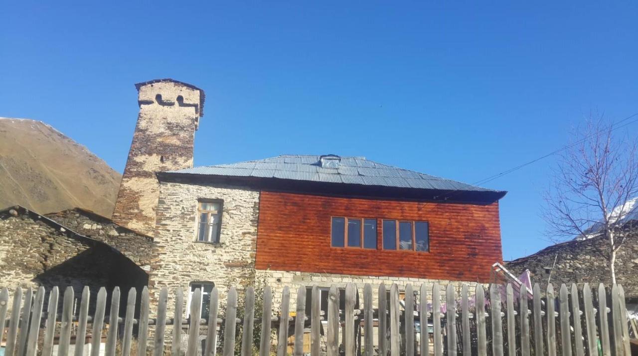 Erasti Guesthouse أوشغولي المظهر الخارجي الصورة